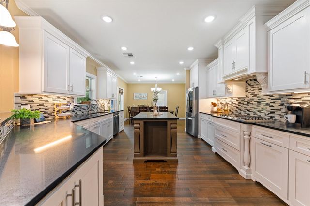 9025 Water Buck Lane, Conroe, TX 77303