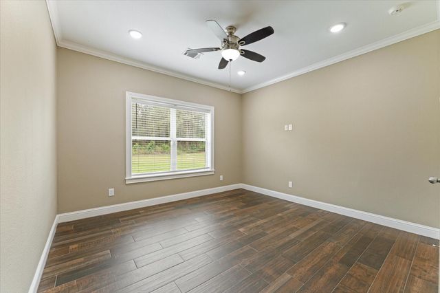 9025 Water Buck Lane, Conroe, TX 77303