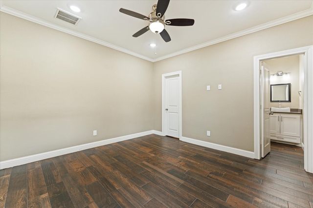 9025 Water Buck Lane, Conroe, TX 77303
