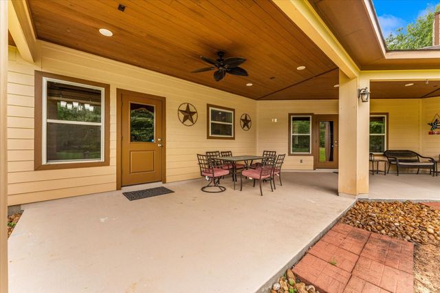 9025 Water Buck Lane, Conroe, TX 77303