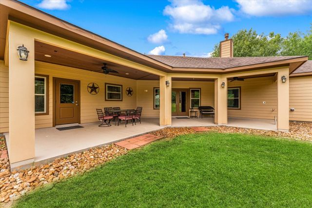 9025 Water Buck Lane, Conroe, TX 77303