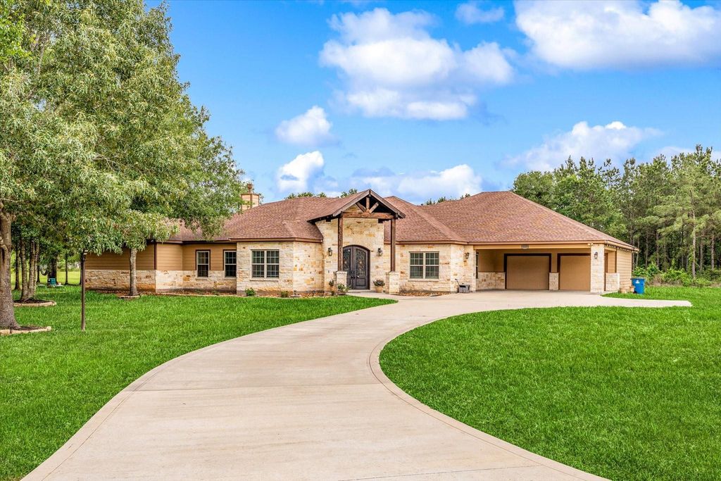 9025 Water Buck Lane, Conroe, TX 77303