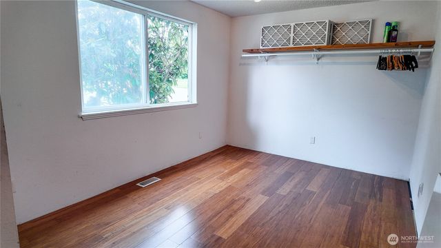 37702 27th Place, Federal Way, WA 98003