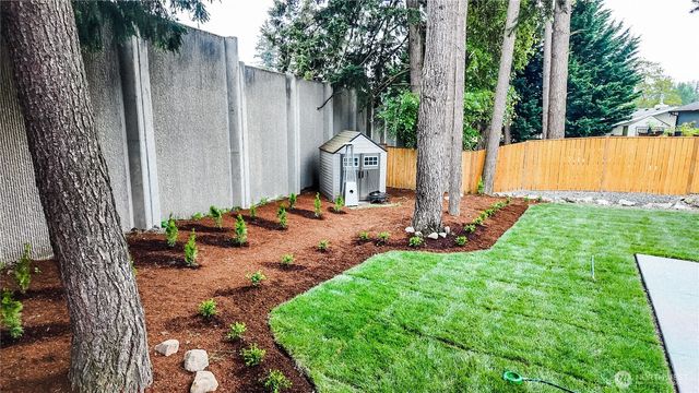 37702 27th Place, Federal Way, WA 98003