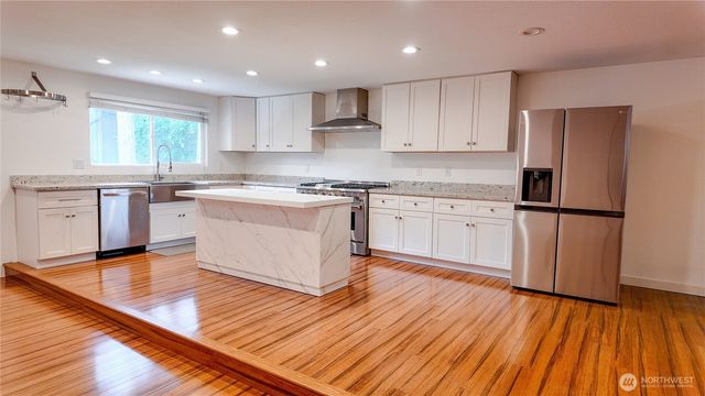 37702 27th Place, Federal Way, WA 98003