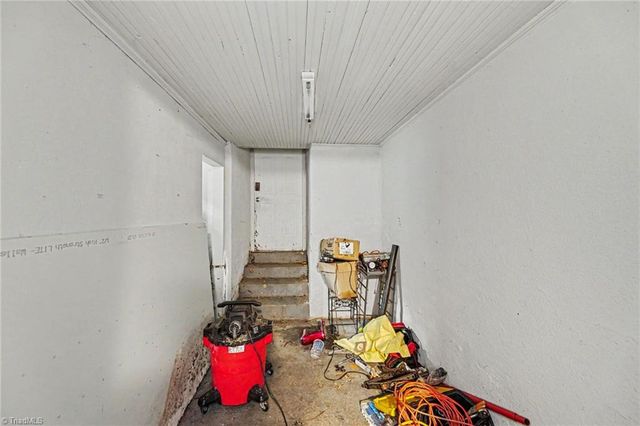 818 Hilltop Street, High Point, NC 27260
