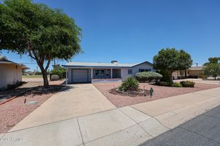12411 N AUGUSTA Drive, Sun City, AZ 85351