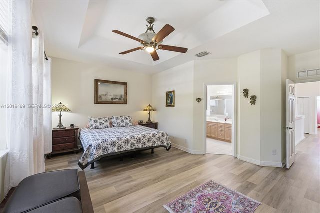 4980 SW 137th Ter, Miramar, FL 33027