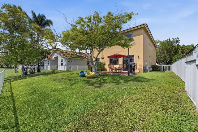 4980 SW 137th Ter, Miramar, FL 33027