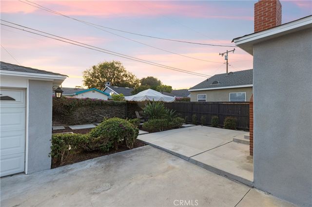 3833 Ocana Avenue, Long Beach, CA 90808