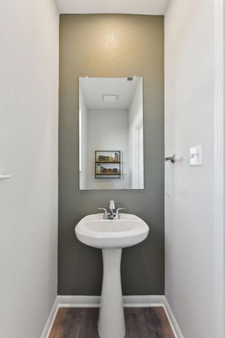 138 Two Bits LN, Elgin, TX 78621