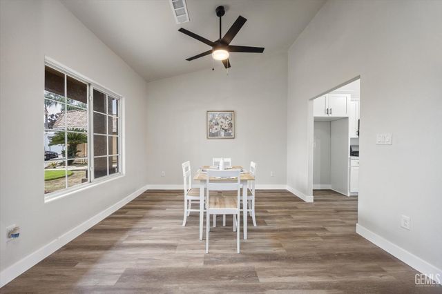 11714 Wrangler Drive, Bakersfield, CA 93314