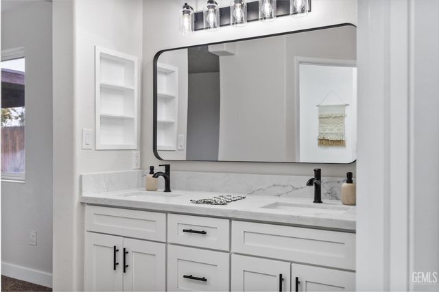 11714 Wrangler Drive, Bakersfield, CA 93314