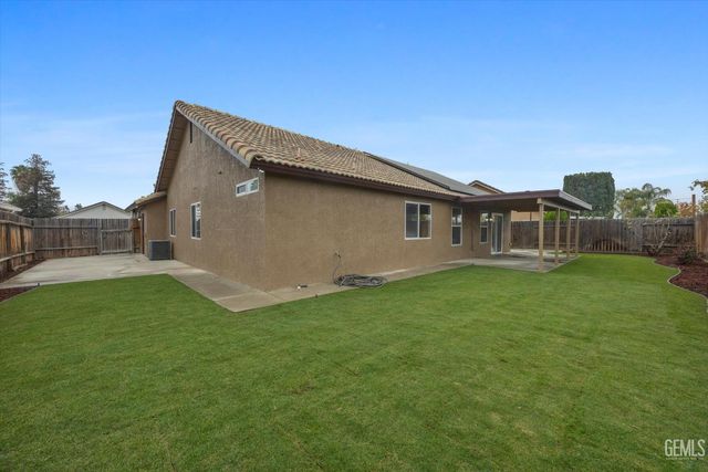 11714 Wrangler Drive, Bakersfield, CA 93314