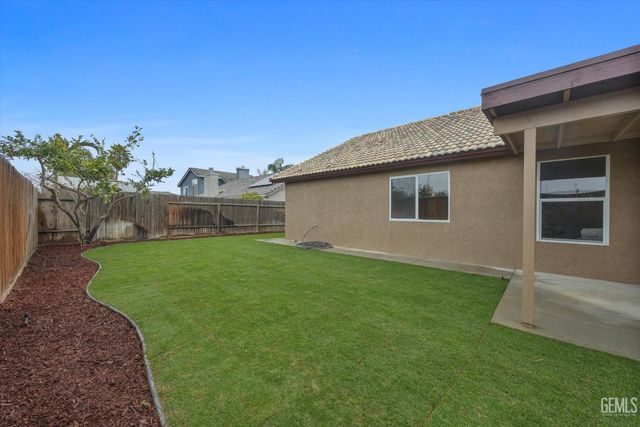 11714 Wrangler Drive, Bakersfield, CA 93314