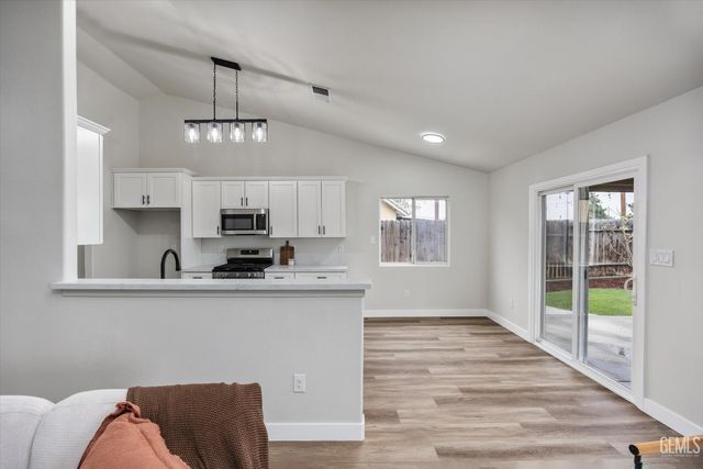 11714 Wrangler Drive, Bakersfield, CA 93314