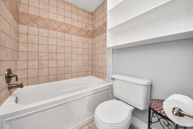 5711 Sugar Hill Drive 117, Houston, TX 77057