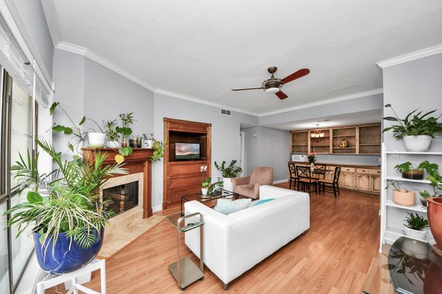 5711 Sugar Hill Drive 117, Houston, TX 77057