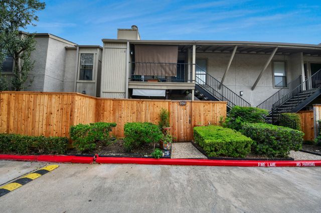 5711 Sugar Hill Drive 117, Houston, TX 77057