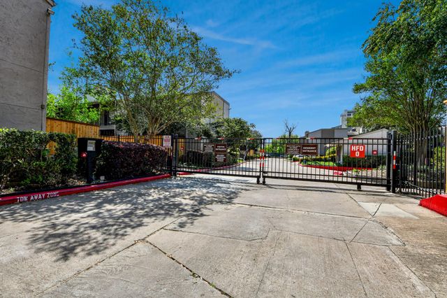 5711 Sugar Hill Drive 117, Houston, TX 77057