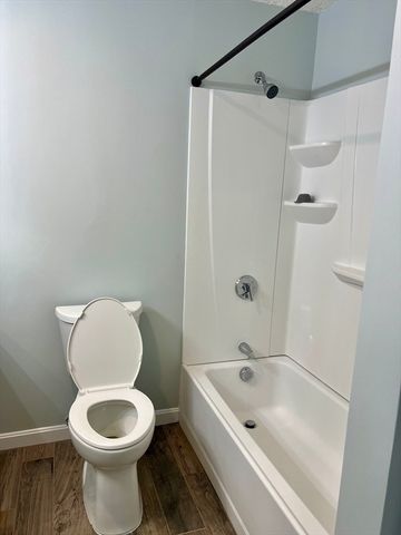 35 Prospect Street 102, Woburn, MA 01801