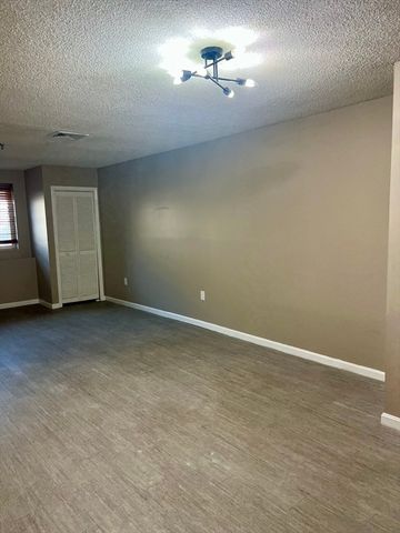 35 Prospect Street 102, Woburn, MA 01801