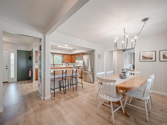 3700 Bullocktown Road, Boonville, IN 47601