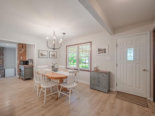 3700 Bullocktown Road, Boonville, IN 47601
