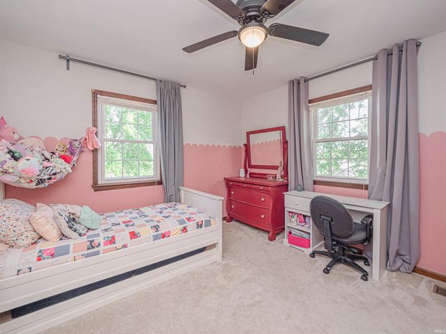 3700 Bullocktown Road, Boonville, IN 47601