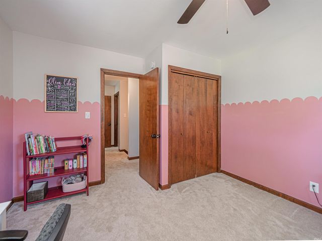 3700 Bullocktown Road, Boonville, IN 47601