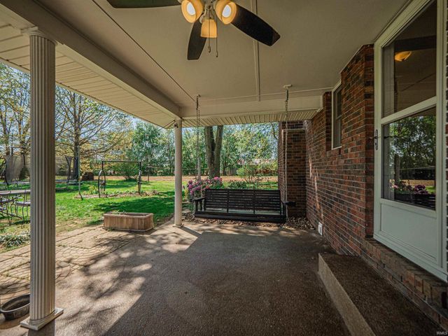 3700 Bullocktown Road, Boonville, IN 47601
