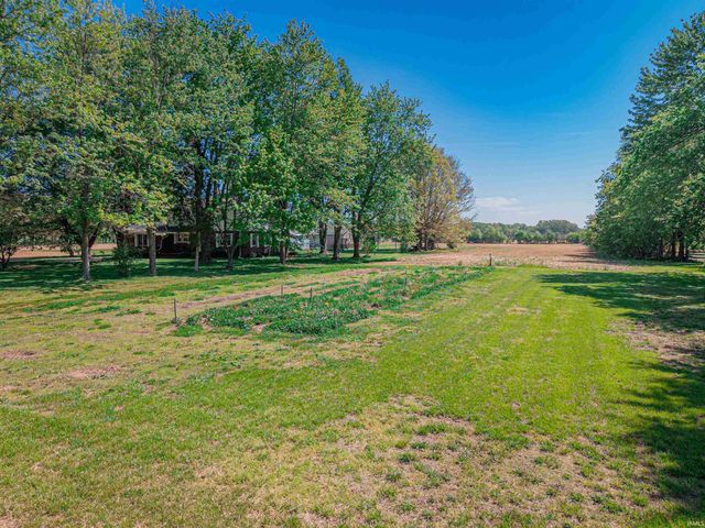3700 Bullocktown Road, Boonville, IN 47601