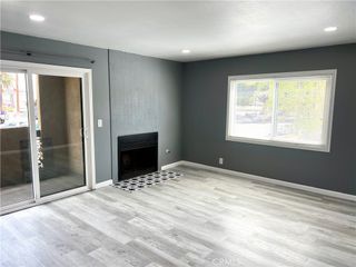 940 E 3rd 4, Long Beach, CA 90802