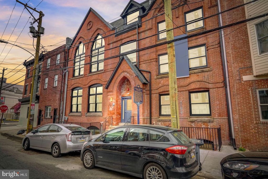 620 S 8TH ST #4, Philadelphia, PA 19147