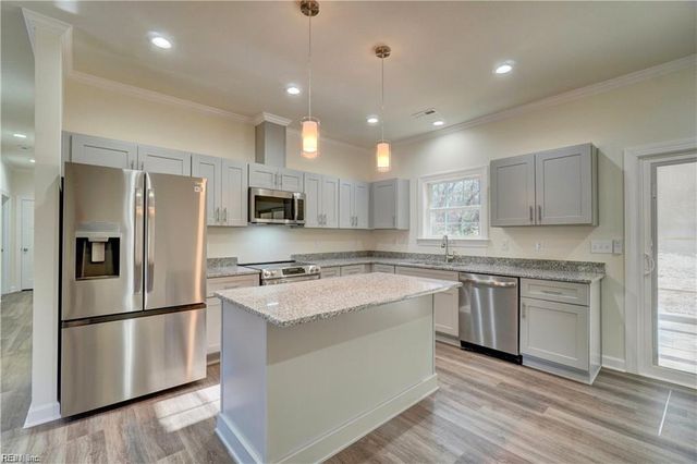 711 Orchard ST, Franklin, VA 23851