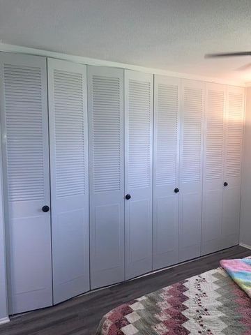 2845 E Crosley Dr Drive E D, West Palm Beach, FL 33415