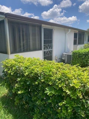 2845 E Crosley Dr Drive E D, West Palm Beach, FL 33415