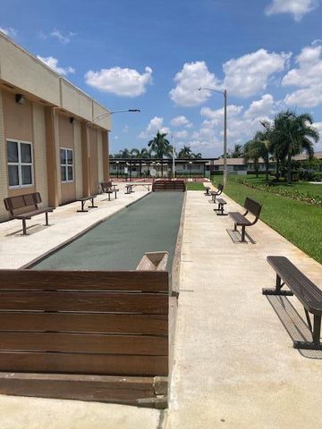 2845 E Crosley Dr Drive E D, West Palm Beach, FL 33415