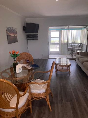 2845 E Crosley Dr Drive E D, West Palm Beach, FL 33415