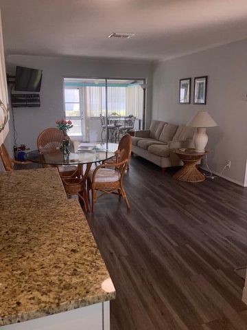 2845 E Crosley Dr Drive E D, West Palm Beach, FL 33415