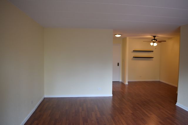 1 Renaissance Place 207, Palatine, IL 60067