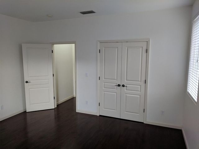 4001 Saintsbury Dr, Sacramento, CA 95834