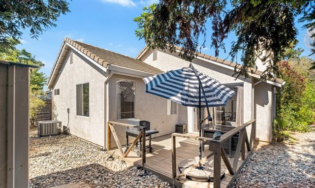 4001 Saintsbury Dr, Sacramento, CA 95834