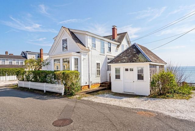 561 Commercial St, Provincetown, MA 02657