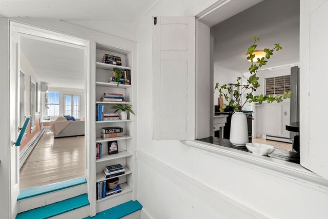 561 Commercial St, Provincetown, MA 02657