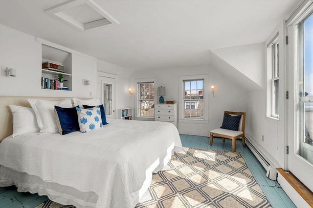 561 Commercial St, Provincetown, MA 02657