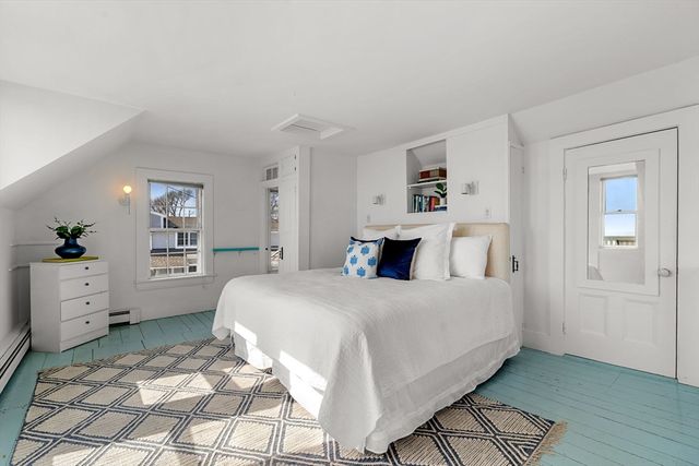 561 Commercial St, Provincetown, MA 02657