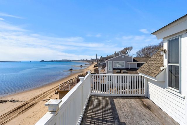 561 Commercial St, Provincetown, MA 02657