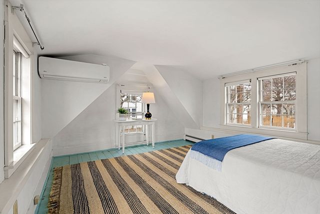 561 Commercial St, Provincetown, MA 02657