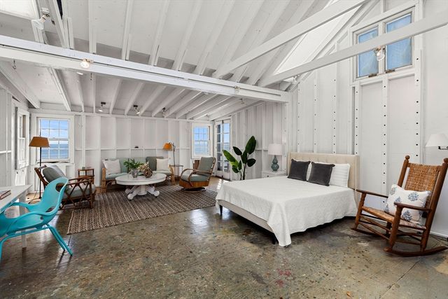 561 Commercial St, Provincetown, MA 02657